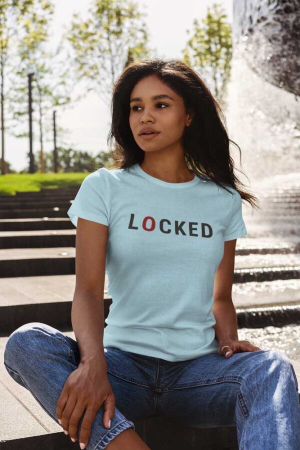 Locked Singles Women's T-Shirt - DK - Image 3